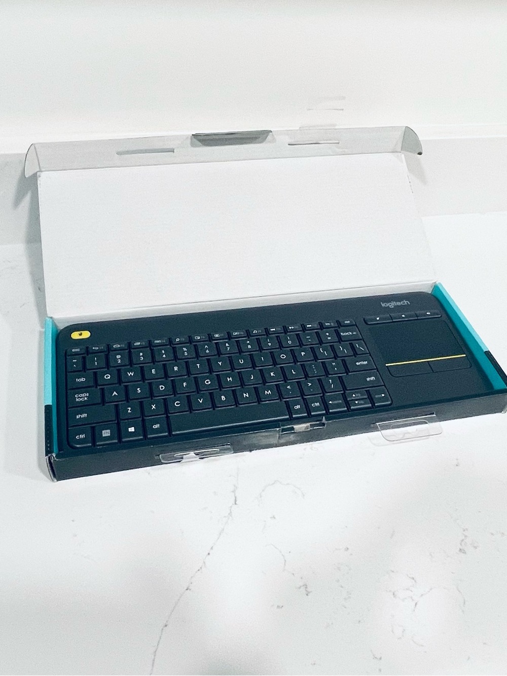 NEW! Logitech Wireless Keyboard NIB - Picture 6 of 11
